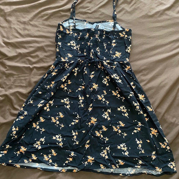 Floral mini dress - Picture 2 of 6